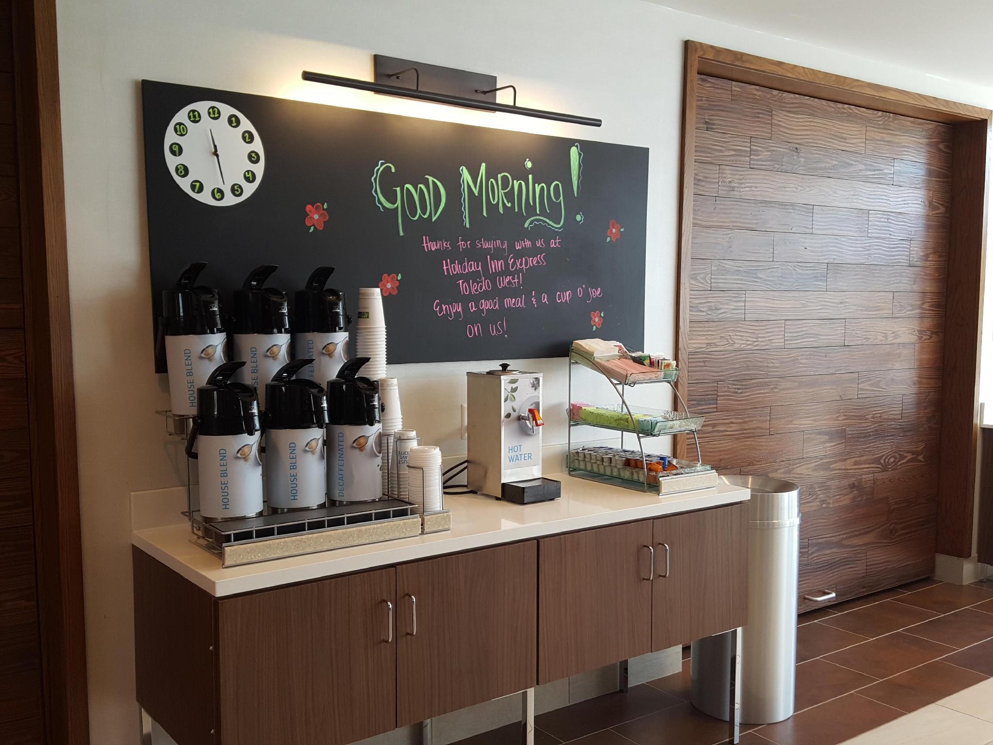 Holiday Inn Express & Suites Toledo West By Ihg Exteriör bild