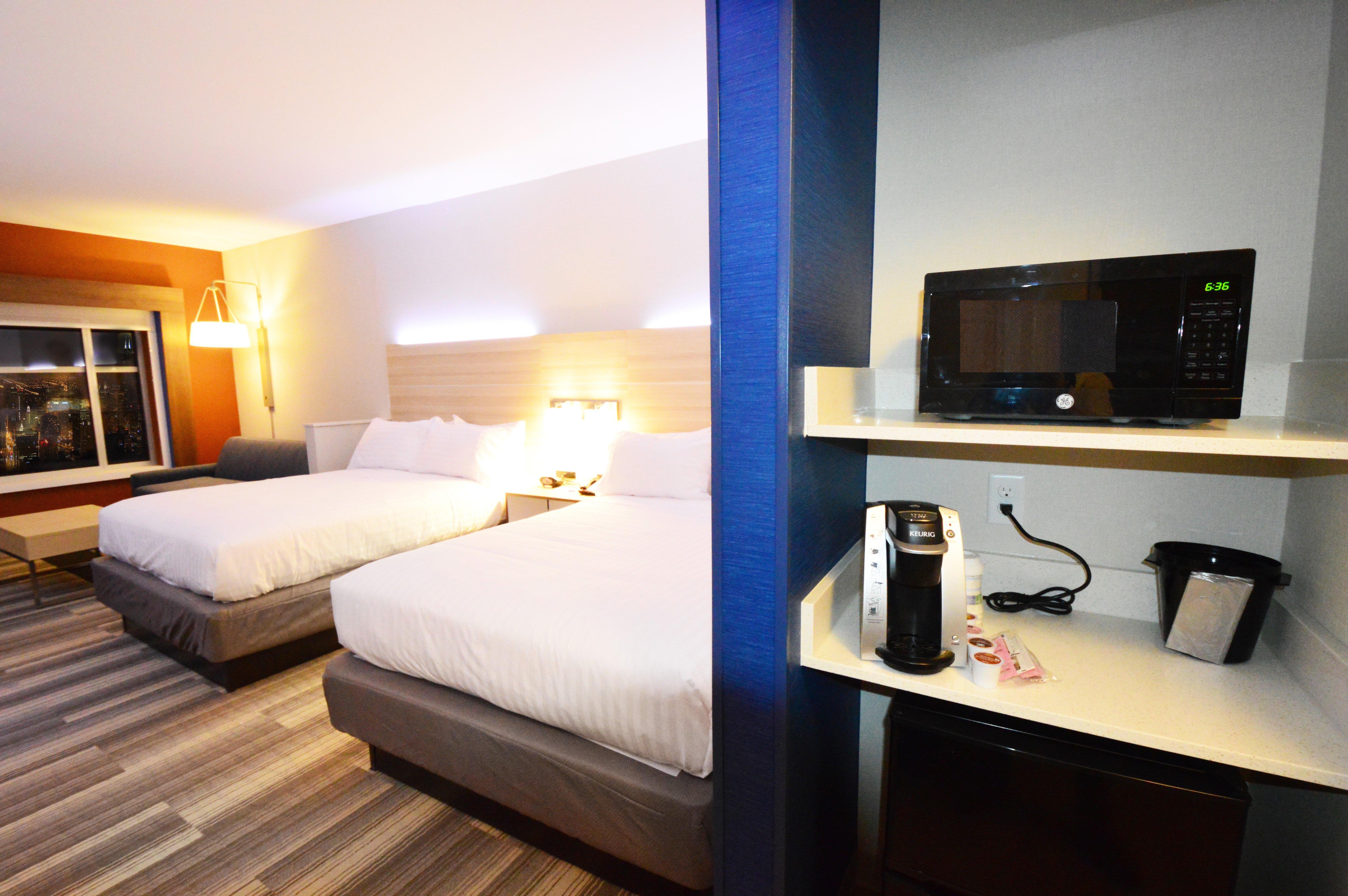 Holiday Inn Express & Suites Toledo West By Ihg Exteriör bild