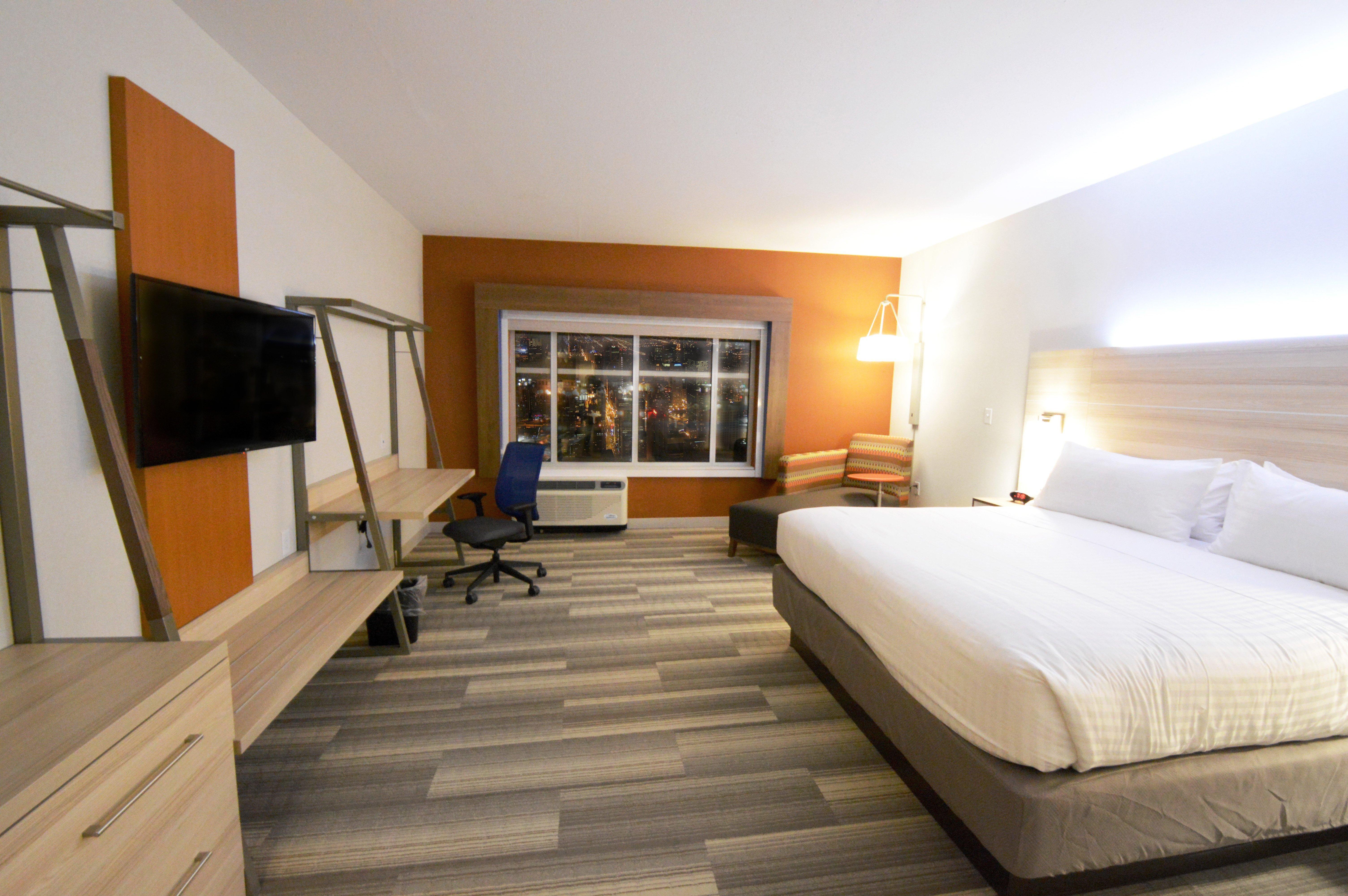 Holiday Inn Express & Suites Toledo West By Ihg Exteriör bild