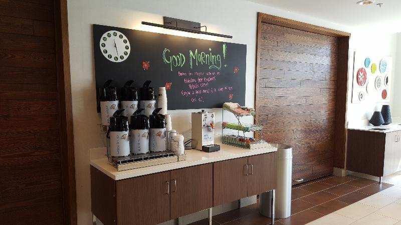 Holiday Inn Express & Suites Toledo West By Ihg Exteriör bild